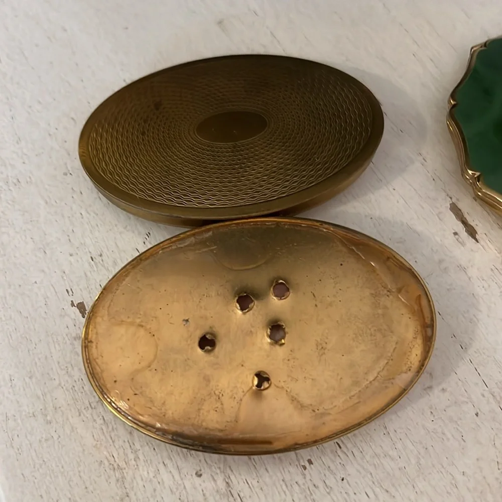 Stratton Of England & Dorset fifth avenue 1940s  Powder compacts